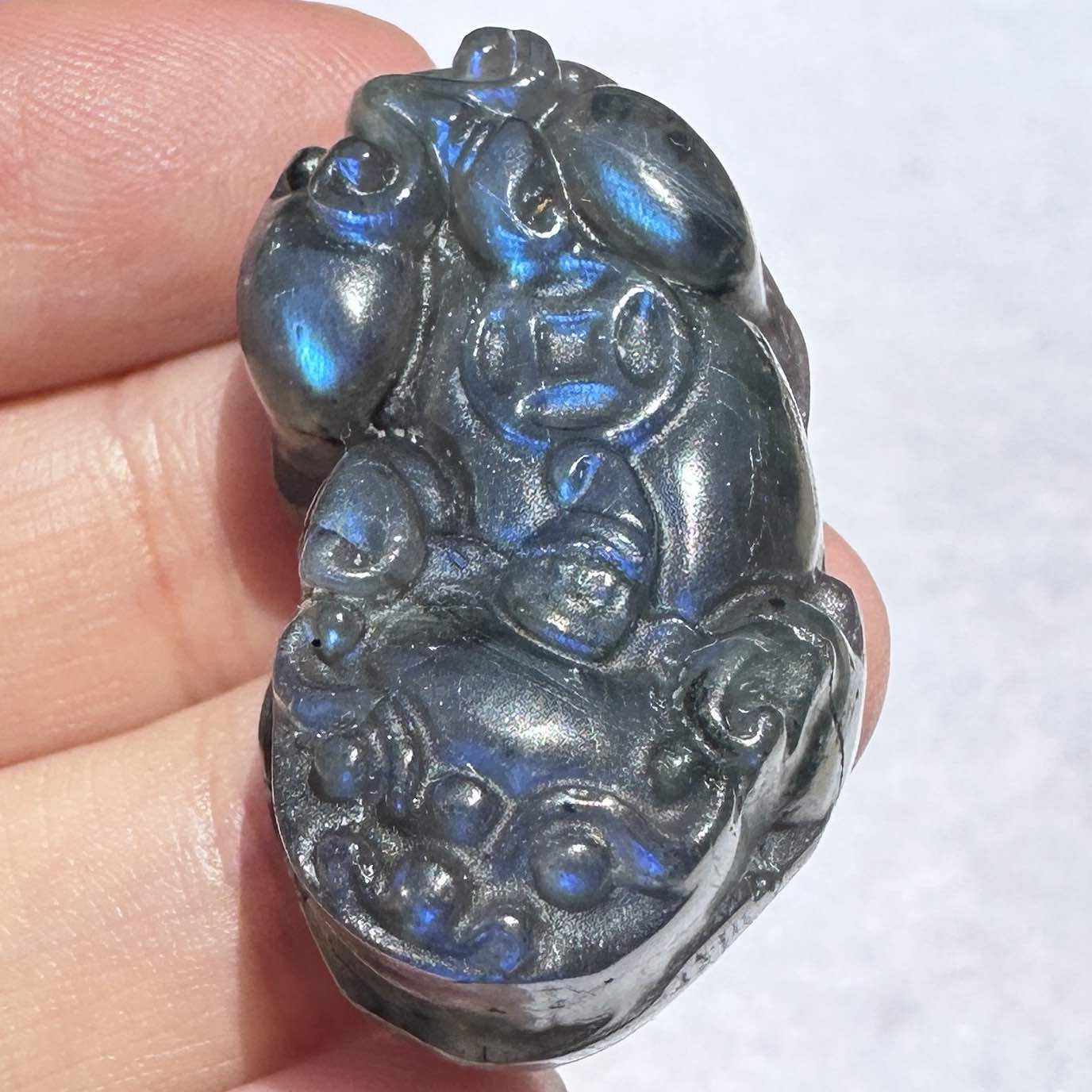 Natural Labradorite Pixiu Carvings with Glow, 2 Styles, Labradorite Mystical Creature Sculptures, Pixiu Sculptures