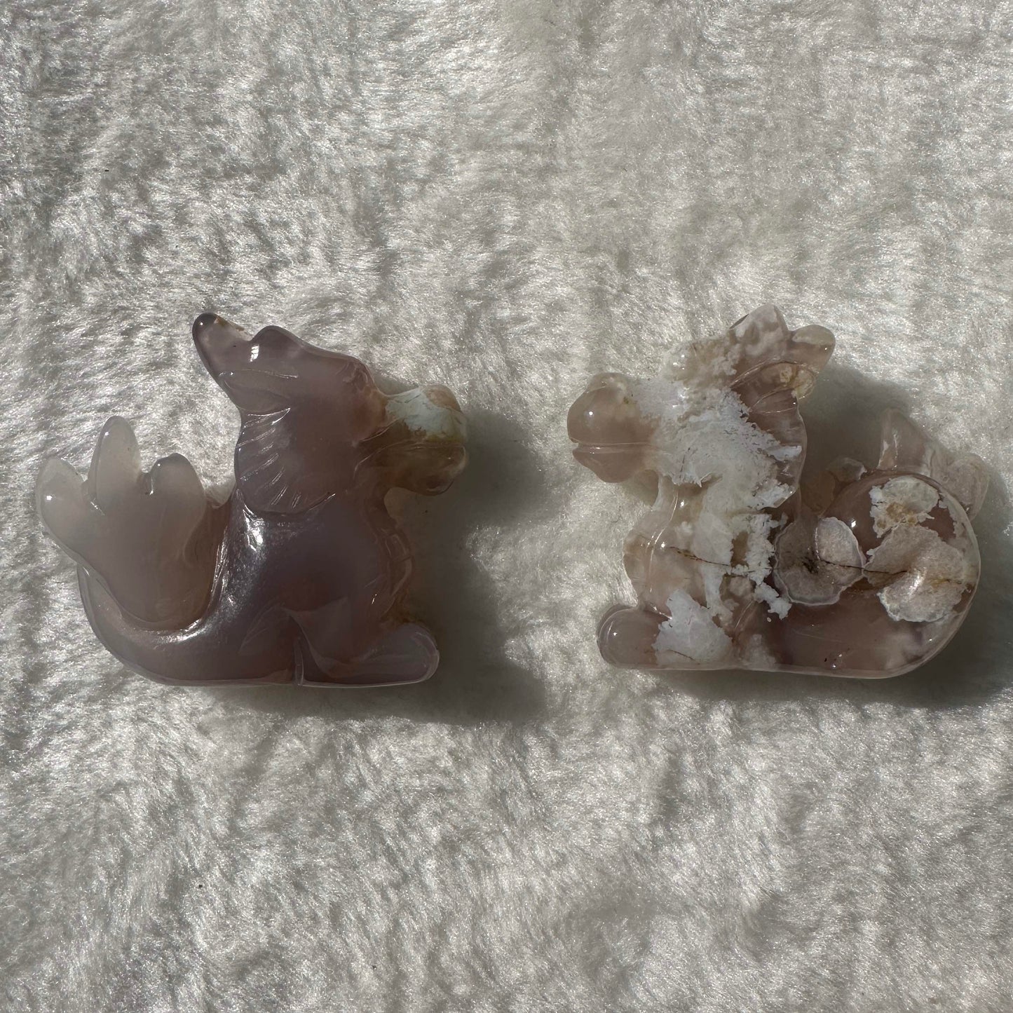 Natural Flower Agate Dragon Carving, Sakura Agate Animal Sculpture, Gemstone Dragon Figurine