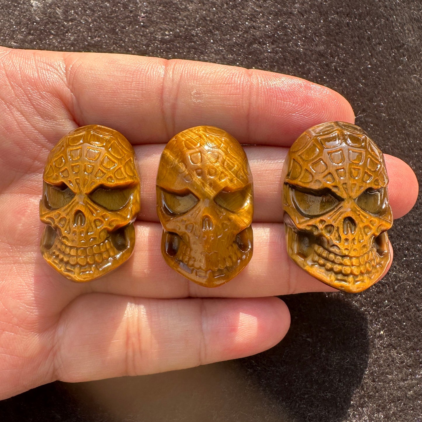 High-quality Tiger's Eye Masked Skull Carving, Natural Tiger Eye Carvings, Skull Carving, Spiderman Masked Skull Sculpture