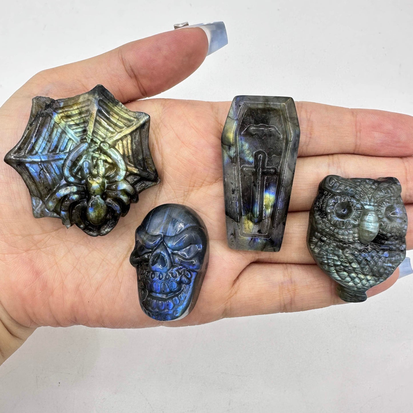 Natural Labradorite Spider Carvings with Glow, Labradorite Animal Sculptures, Spider Carving, Halloween-themed Labradorite Figurine