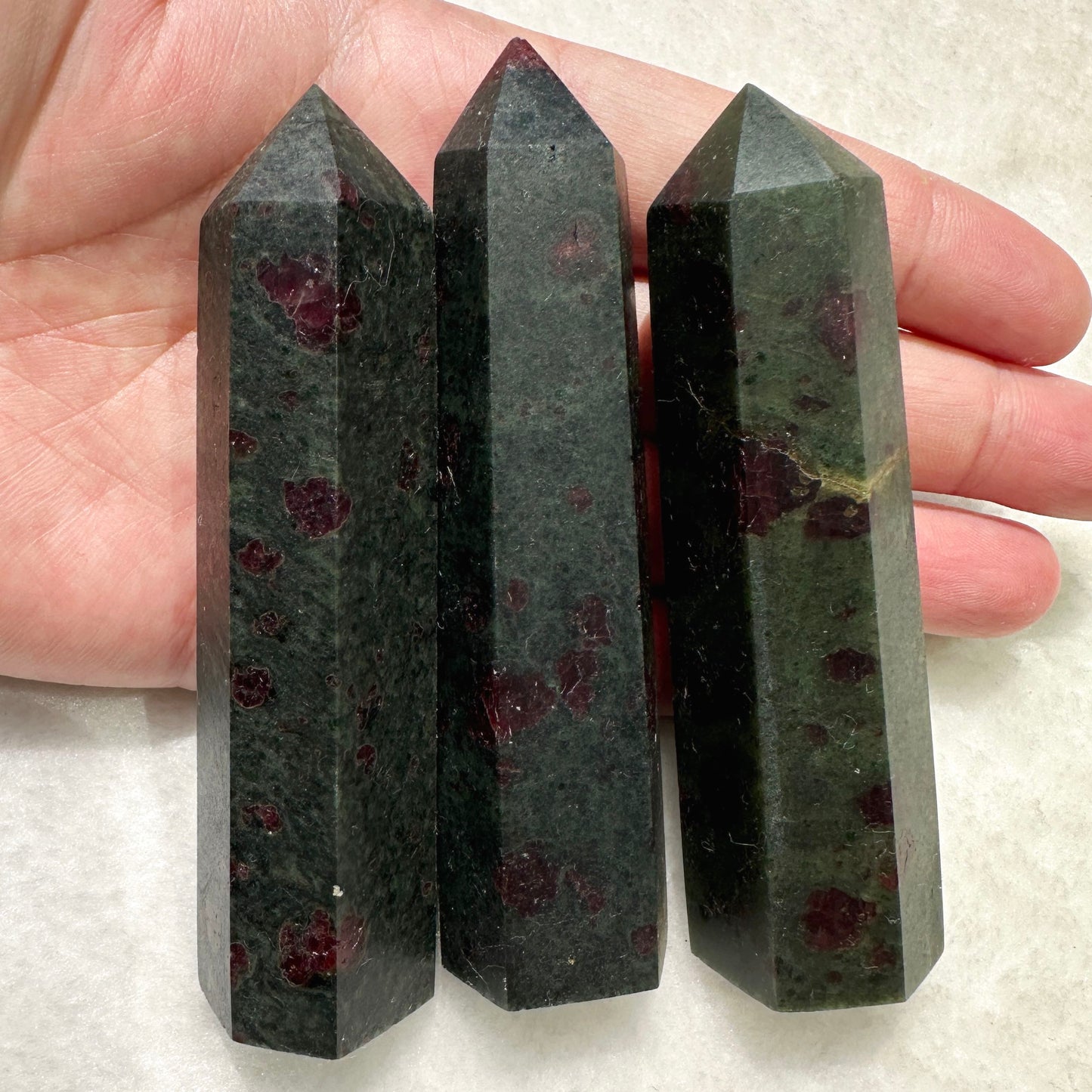 Natural Garnet Crystal Point, 8.5-10cm/3.35-3.94in Tall Garnet Crystal Tower, Garnet Healing Wand