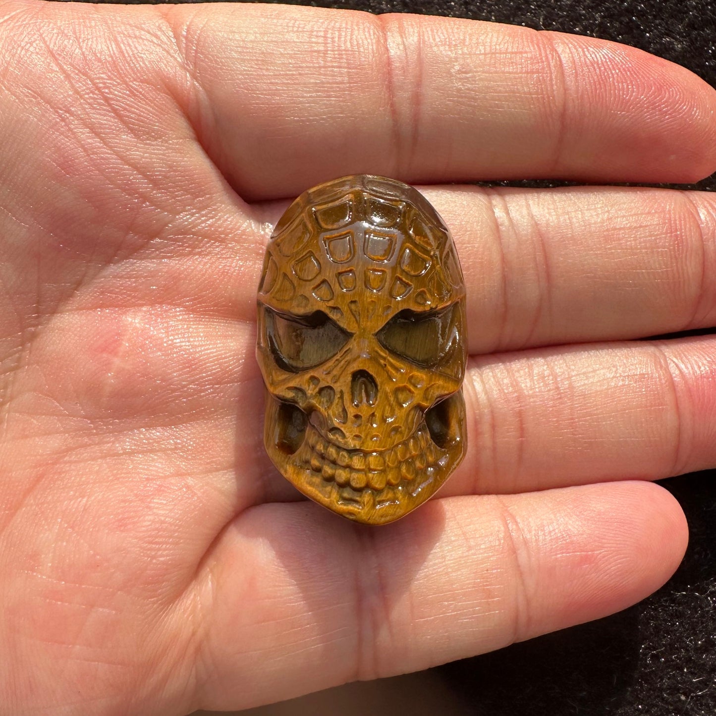 High-quality Tiger's Eye Masked Skull Carving, Natural Tiger Eye Carvings, Skull Carving, Spiderman Masked Skull Sculpture