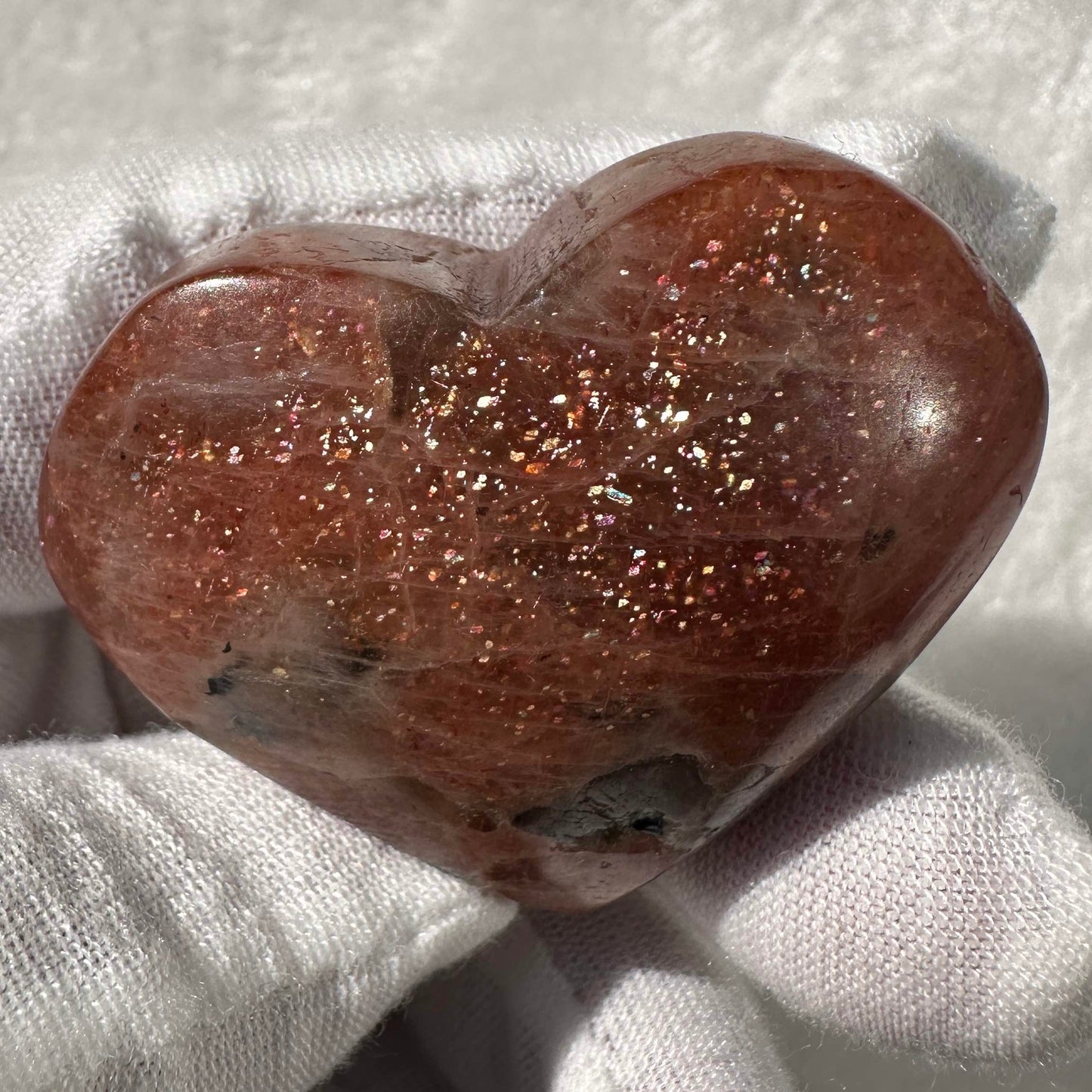 Natural Sunstone Heart Carving - Rarefind and Radiant Love; Heart-Shaped Crystal Sculpture, Pocket-size Gemstone