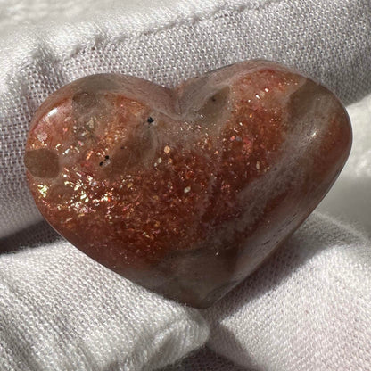 Natural Sunstone Heart Carving - Rarefind and Radiant Love; Heart-Shaped Crystal Sculpture, Pocket-size Gemstone