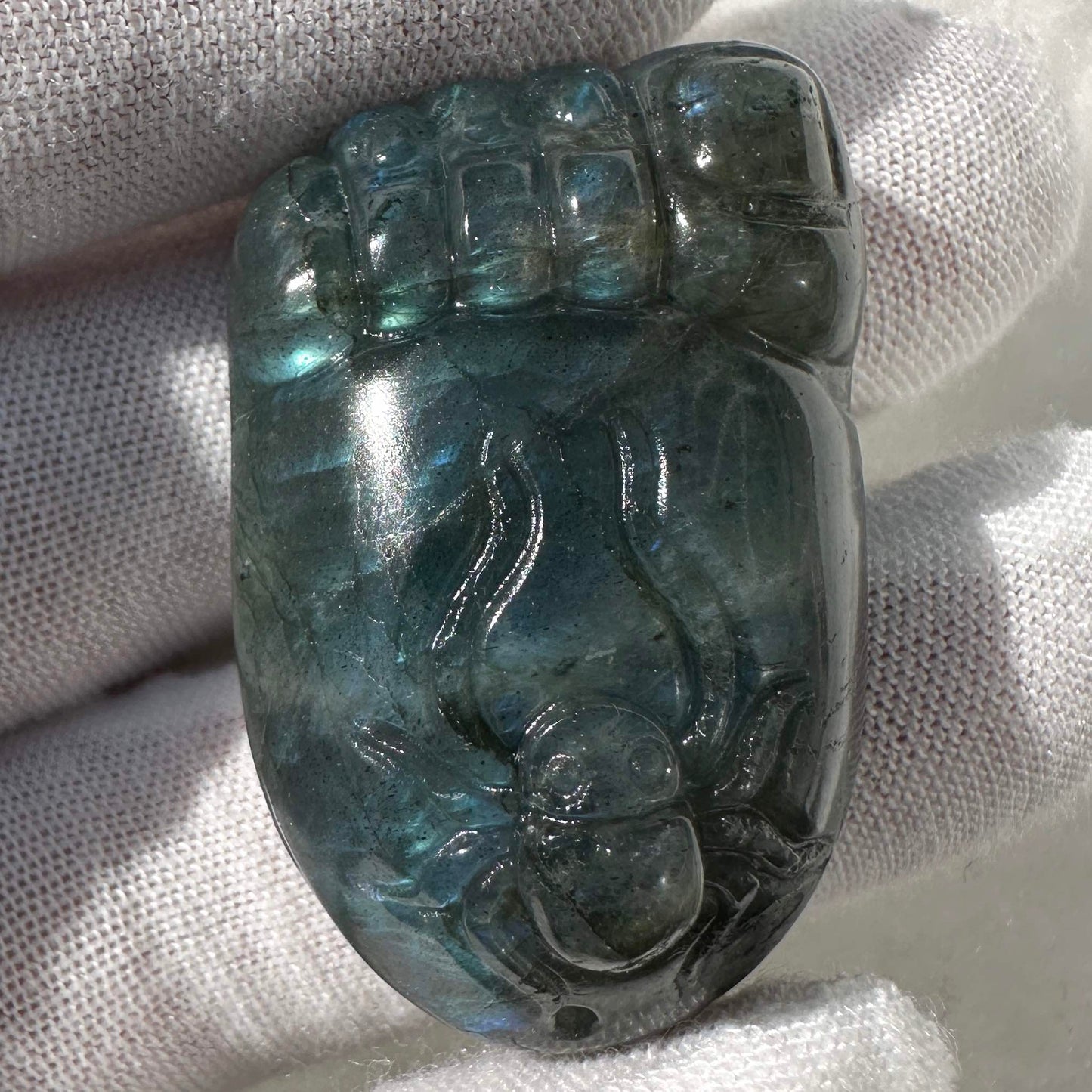 Natural Labradorite Carvings - Cute Spider On Bare Foot, Labradorite Sculptures, Cute Crystal Carving