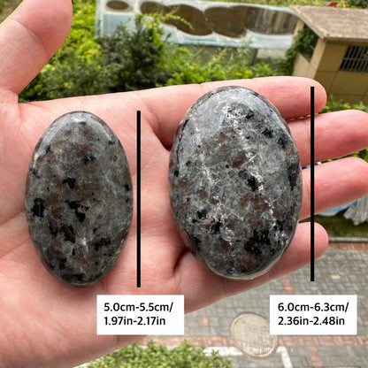 Natural Yooperlite Palm Stone, Fluorescent Syenite Worry Stone, UV-reactive Crystal