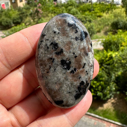 Natural Yooperlite Palm Stone, Fluorescent Syenite Worry Stone, UV-reactive Crystal